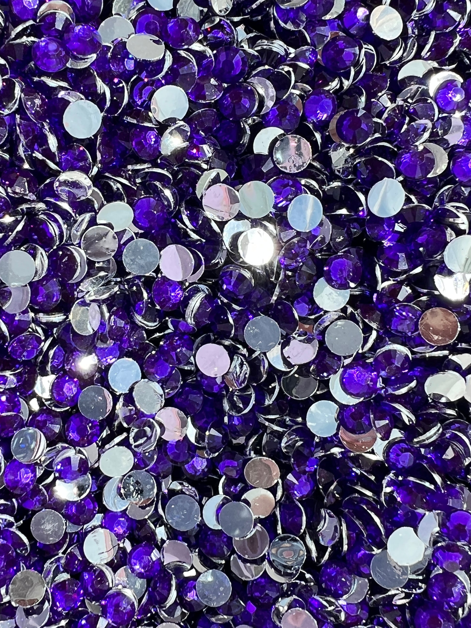 4000pcs 3mm Resin Rhinestone Multi-Color Flatback Jelly Resin Rhinestones  Bling Glitter Diamond Sparkly Stone for Makeup, Mugs, Tumblers, Craft  Decoration (Purple) 